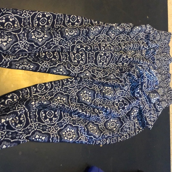 Small street wear pants very comfortable - Picture 1 of 1